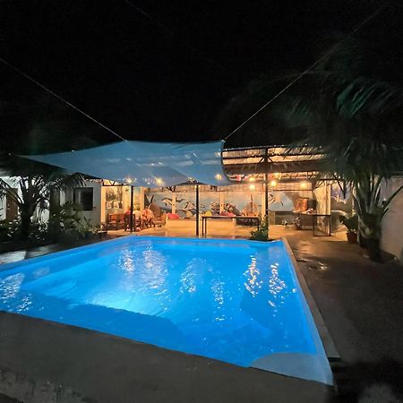 Ananas Guesthouse Moalboal Ngoại thất bức ảnh