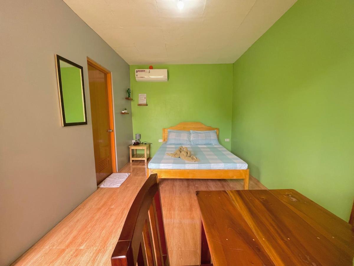 Ananas Guesthouse Moalboal Ngoại thất bức ảnh