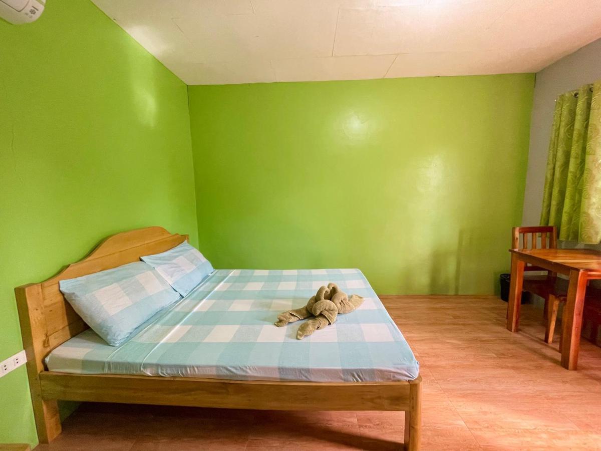 Ananas Guesthouse Moalboal Ngoại thất bức ảnh