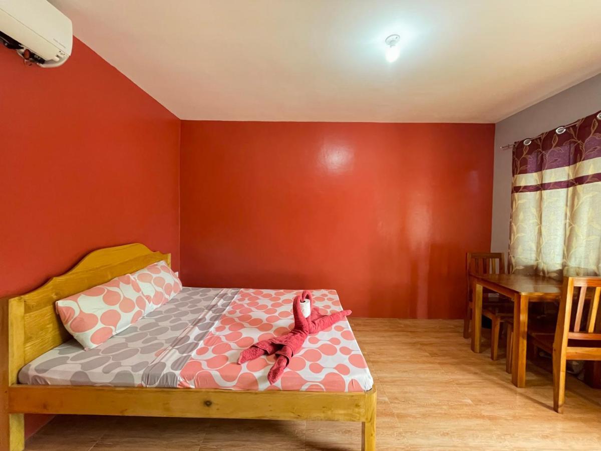 Ananas Guesthouse Moalboal Ngoại thất bức ảnh