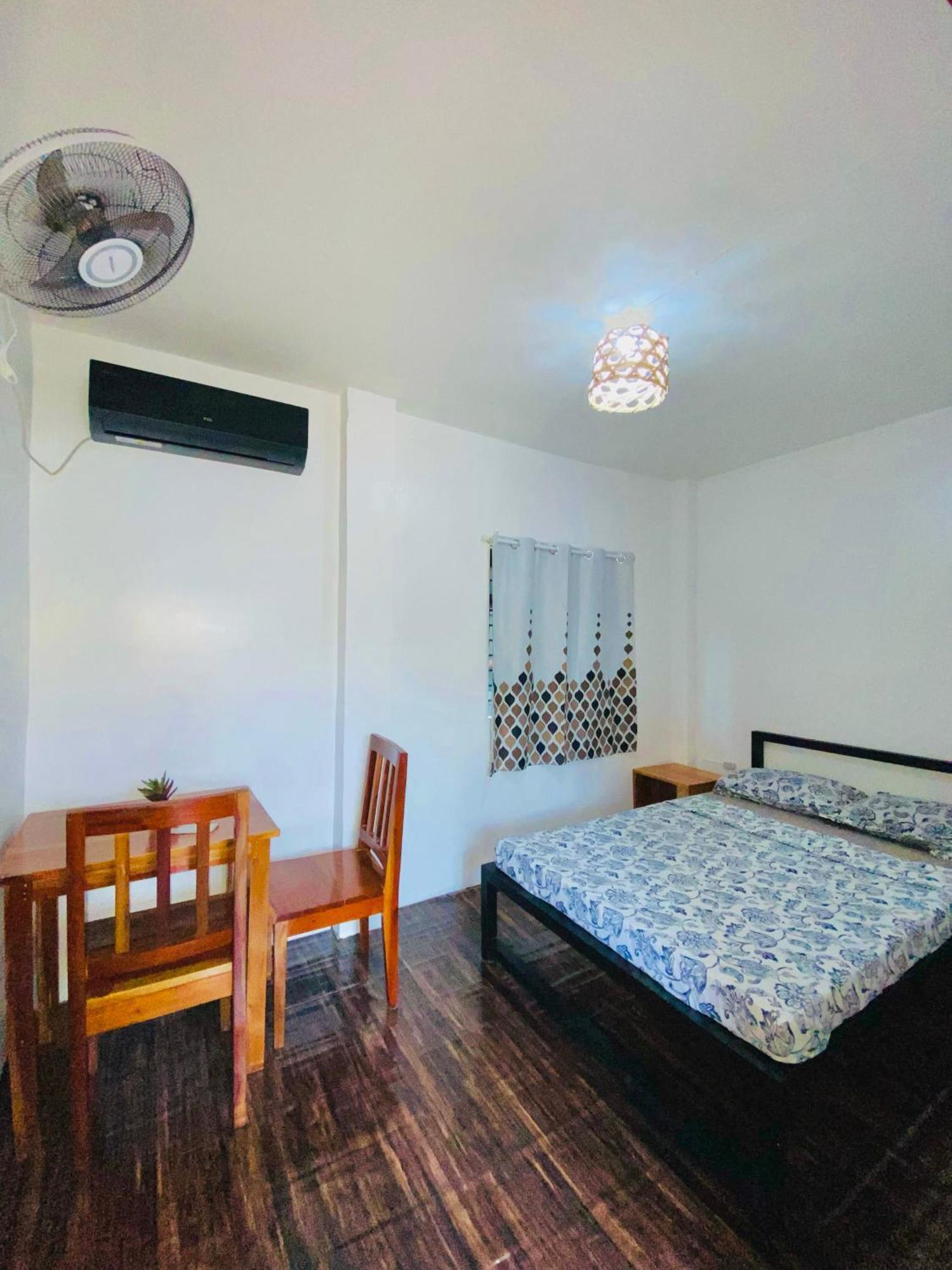 Ananas Guesthouse Moalboal Ngoại thất bức ảnh
