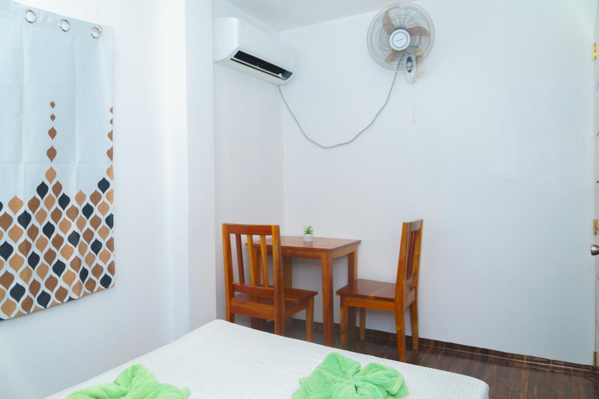 Ananas Guesthouse Moalboal Ngoại thất bức ảnh