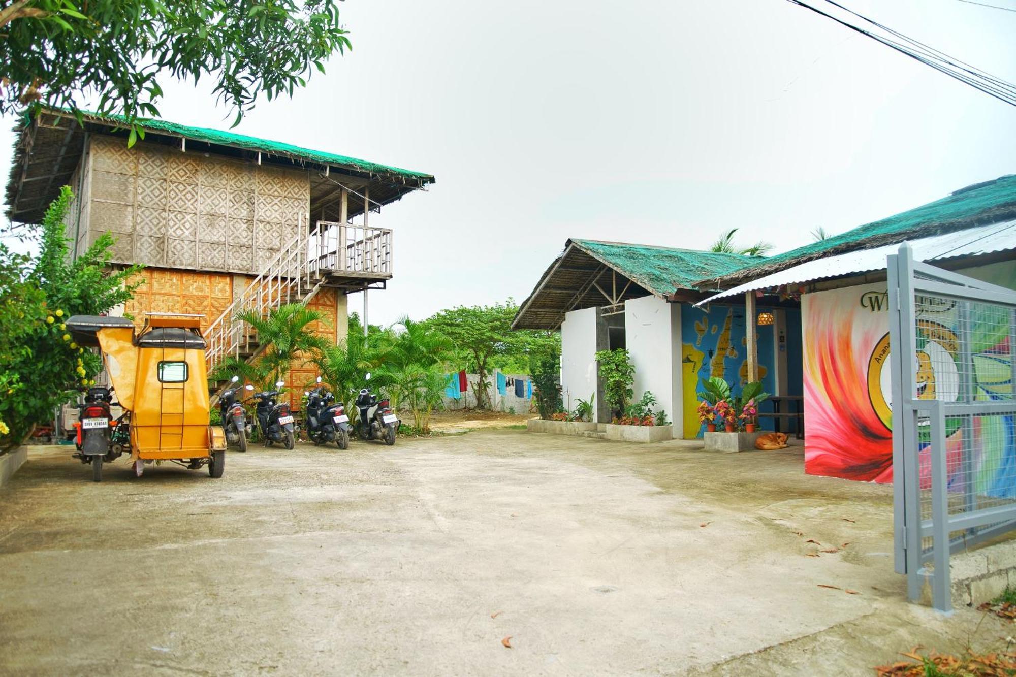 Ananas Guesthouse Moalboal Ngoại thất bức ảnh
