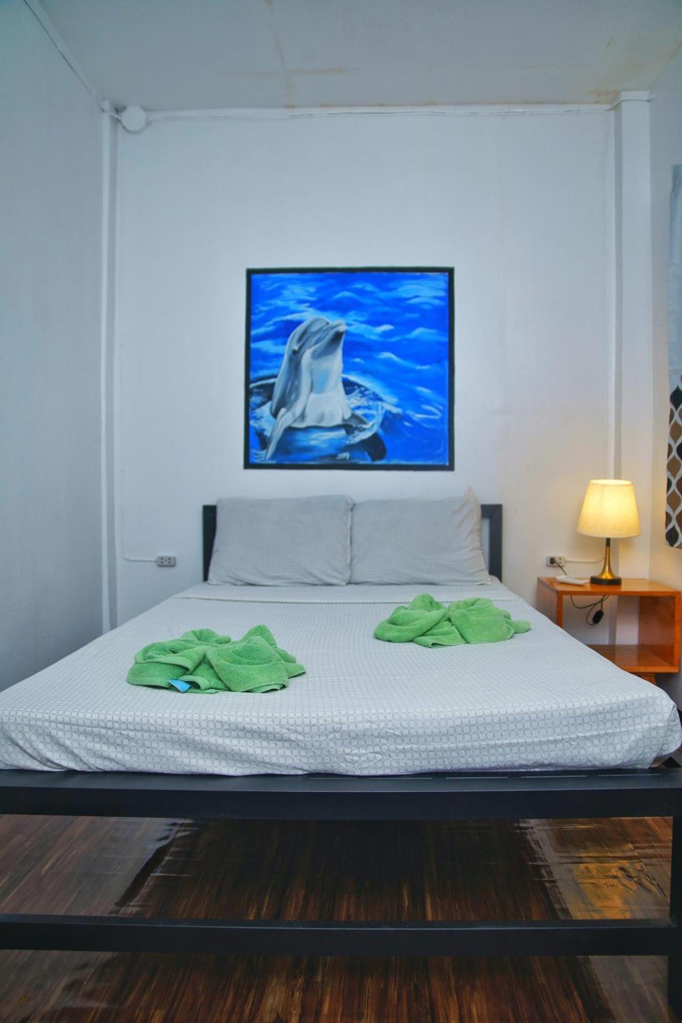 Ananas Guesthouse Moalboal Ngoại thất bức ảnh