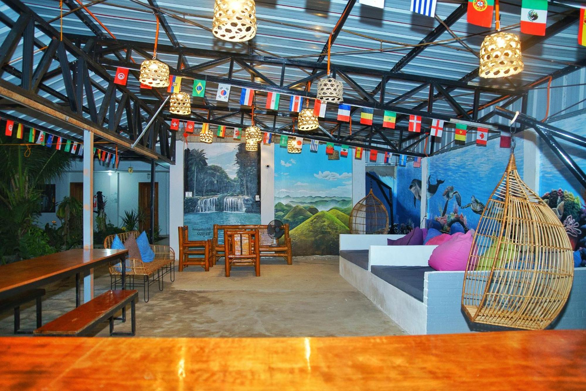 Ananas Guesthouse Moalboal Ngoại thất bức ảnh