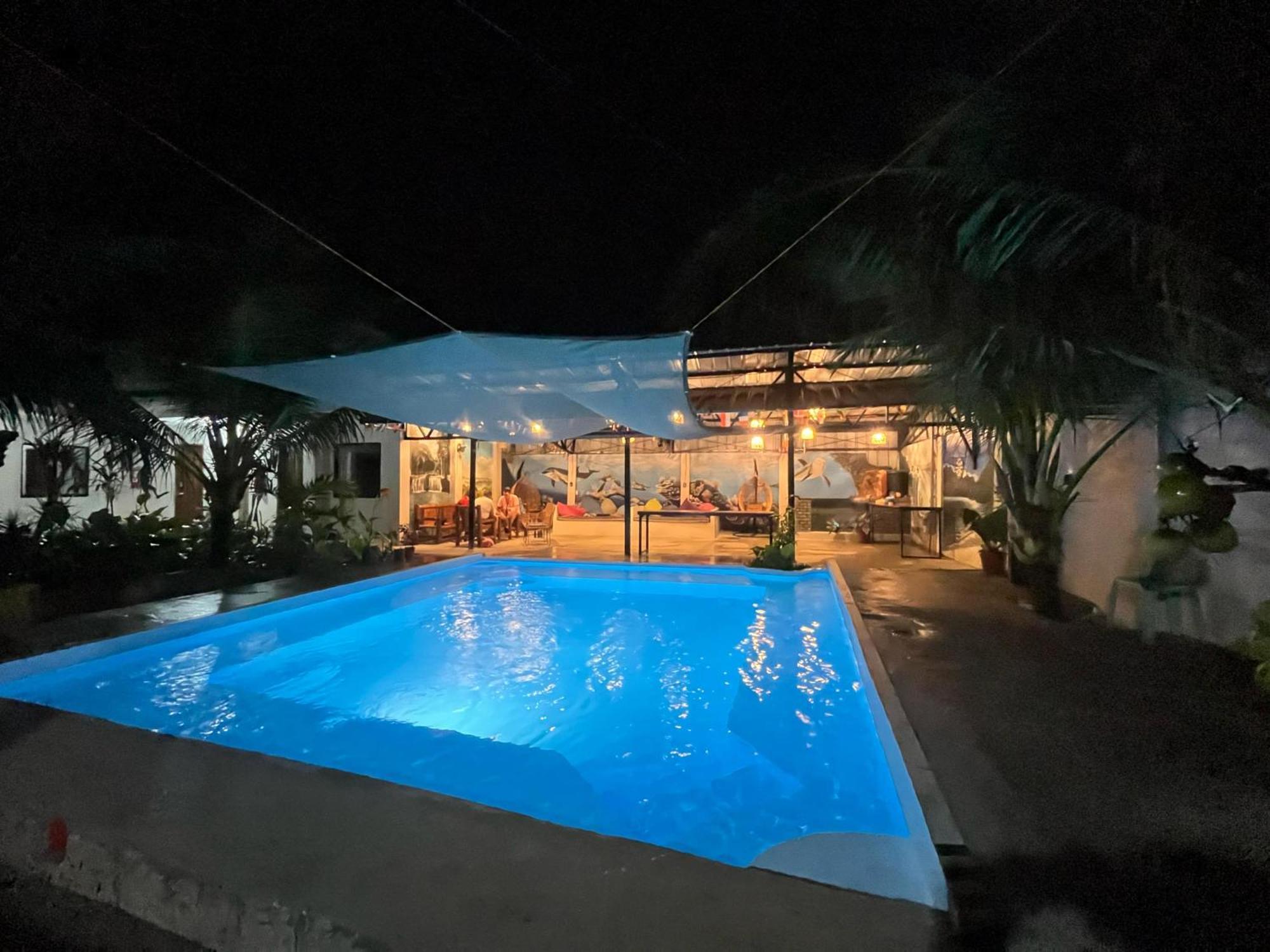 Ananas Guesthouse Moalboal Ngoại thất bức ảnh